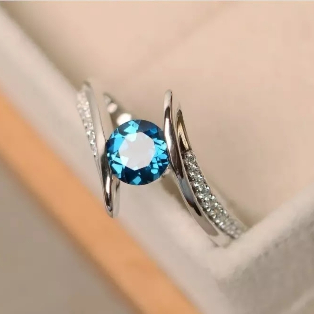 NEW! Crystal blue stone ring.Gift, Fashion, Christmas, Mother's day, Birthday Ri